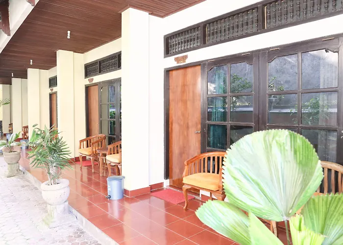 Guest house Reddoorz Near Tanjung Benoa