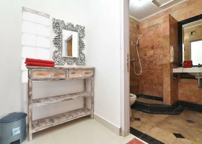 Guest house Reddoorz Near Tanjung Benoa Nusa Dua (Bali)
